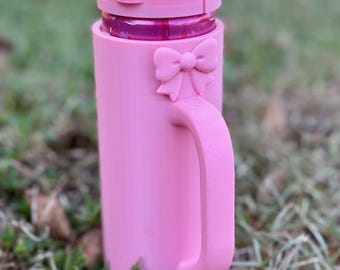 12 Ounce Bow Slim Can Holder with Lid & Opener