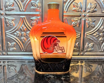 Cincinnati Bengals Liquor Bottle Light, Night Light, Bengals Lamp, Man Cave, Bar Decor, Office Decor, Game Room