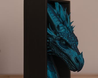 Rincón de lectura con forma de dragón impreso en 3D – Inserto para estantería de fantasía