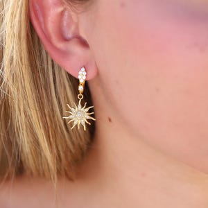 Gold Star Sunburst Bridal Earrings with Swarovski, Celestial Boho Wedding Jewelry |Bridesmaid Gift, Latch Back Hippie Earrings, Sun Earrings