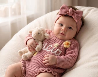 Hand bestickt und personalisiert mit Name Baby Strampler, Benutzerdefinierte Neugeborenen Outfit, Nachdenkliche Babyparty Geschenk für Mädchen