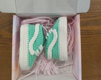 Crochet Infant Baby Sneaker Booties – Hand Knitted Comfy Green Newborn Shoes