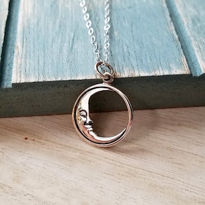 Moon Necklace, Crescent Moon Necklace, Sterling Silver Crescent Moon Face Necklace, Small Dainty Pendant Everyday Jewelry, Celestial Jewelry