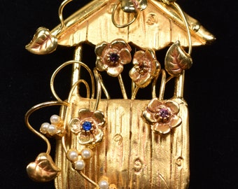 Vintage Floral Wishing Well Brooch Gold tone Faux Pearls and Rhinestone Flowered Wishing Well Brooch Delicate Wire work brooch