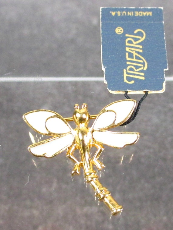 Trifari Enamel Dragonfly pin, Blue Enamel Cloisonn