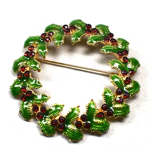 Vintage Wreath Green with red berries  brooch enameled red berry and green garland Wreath