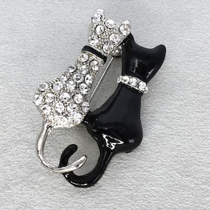 Personal Collection Vintage Rhinestone Kitty Cat Brooch Clear Rhinestone and black Enamel Cat Brooch Love Kitty