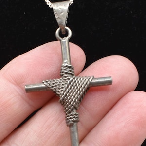Sterling Italy wrapped Cross, filigree cross, cross pendant, signed 925 Italy 20” chain
