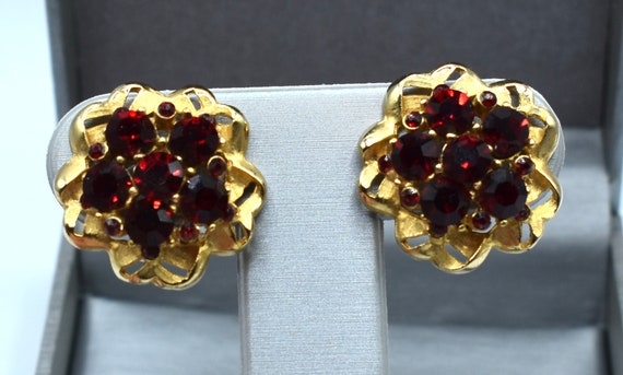 Vintage Weiss Signed Red rhinestone Earrings Beau… - image 1