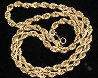 Vintage Avon Gold Tone Rope Chain Necklace – Classic Layering Statement 80s Jewelry