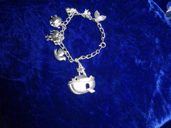 Noah's ark hotsell charm bracelet