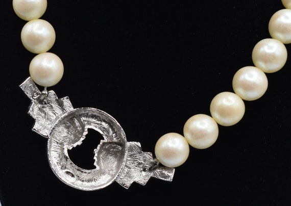 Vintage Givenchy Pearl and Rhinestone Necklace - image 5