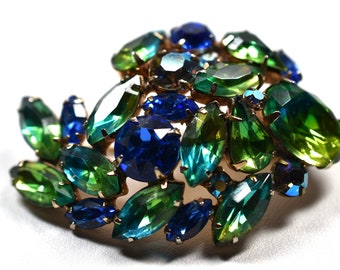 Vintage Kramer Blue Green Variegated Rhinestones Art glass Brooch Gold Tone