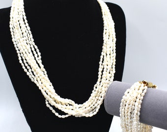 Cream Colored Fresh Water Pearl Necklace and Bracelet Beautiful