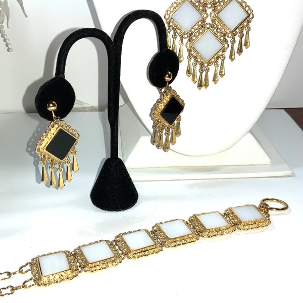 Vintage Signed Celebrity of NY Reversible Black and White Panel Necklace Bracelet and Dangle Earrings Gold Fringe Articulated Rare set