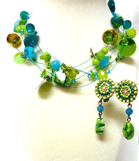 Vintage blue and green/glass beaded multi strand n