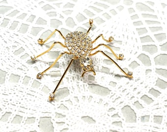 Spider Brooch Pin Rhinestone body and feet Brooch Pin figural just in time for Halloween