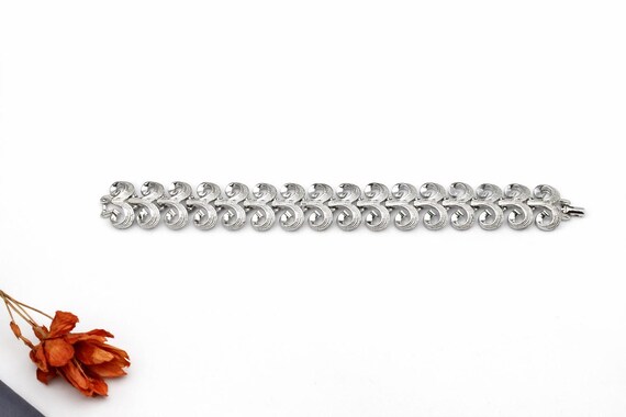 Signed Kramer Silver Tone Scroll Link Necklace Br… - image 3