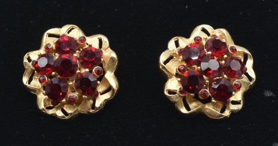 Vintage Weiss Signed Red rhinestone Earrings Beau… - image 2