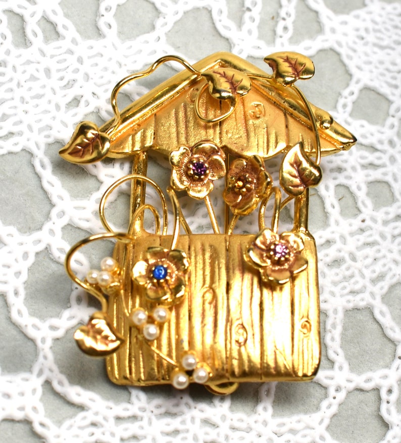 Vintage Floral Wishing Well Brooch Gold tone Faux Pearls and Rhinestone Flowered Wishing Well Brooch Delicate Wire work brooch