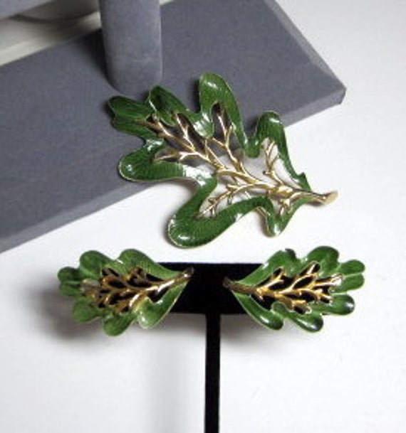 Vintage Sarah Coventry "ENCHANTED FOREST" Earrings