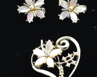 Vintage Tara fifth avenue brooch and earring set