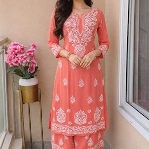 Perzikroze bloemen Chikankari Kurta-set met palazzo voor dames, puur katoen 2 stuks