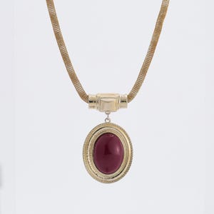 Vintage Gold Pendant Necklace with Burgundy Oval Stone – 80s Statement Jewelry, Retro Gift for Her