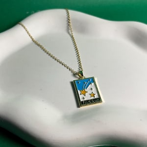 ゴールデンシューティングスターペンダントネックレス - 天体タロットスタイルのジュエリー、ユニークなハンドメイドギフト