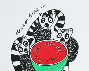 Lemuren Linolschnitt Druck, Lemuren und Wassermelone Kunstdruck, Kat Lendacka, Original Linolschnitt Druck