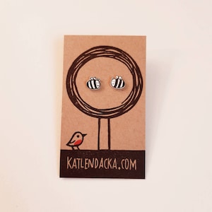 Bee linocut earrings, bee jewellery, shrink plastic earings, Kat Lendacka