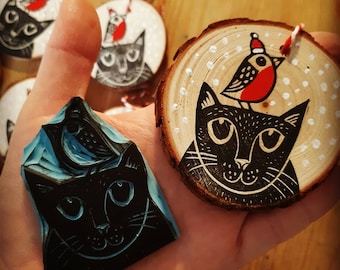 Cat and Robin christmas tree decoration - hand printed - handmade - linocut - wooden slice - kat lendacka - free postage in uk