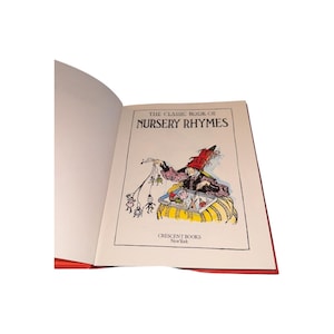 Classic Book of Nursery Rhymes Vintage Hardcover Illustrated Story Book