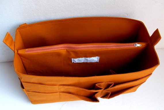 Dahlia Nifty Patented Handbag Purse Organizer Insert 18 Compartments