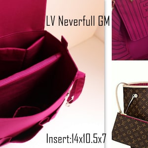 Op de afbeelding: Een roze en bruine Louis Vuitton Neverfull GM tote bag met een bijpassende roze en bruine pouch. De tote bag heeft een bruin monogram-patroon en de pouch heeft een roze voering. De tote bag is open en de binnenkant is bekleed met roze stof. De tote bag heeft een ritsvak en verschillende andere vakken. De tekst "LV Neverfull GM" is zichtbaar op de afbeelding. De tekst "Insert: 14x10.5x7" is zichtbaar op de afbeelding.