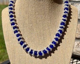 Wellenkappen Halskette - Color Loop Co.