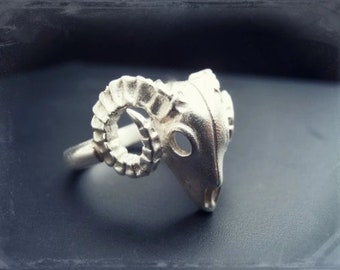 Ram Skull Ring - Ram's Head Jewelry - Aries Ring - Occult Goat Head ring - Skull and Horns Ring - Pagan Silver Ring - Occult Jewel