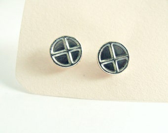 XO Silver Studs - Hugs and kisses Studs - Cross and Circle Silver Earrings - Gift idea for Men - Multiple piercing - Cartilage Earring 925