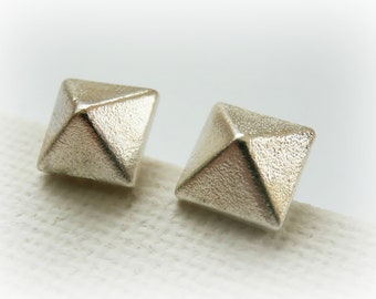 Pyramid Stud Earrings Sterling Silver - Small Silver Stud Earring - Geometric Silver Studs - Pyramid Post Earrings - Silver Spike Studs