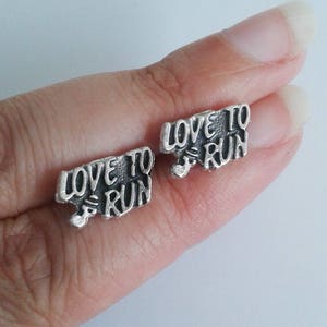 Bijoux Love to Run - Puces d&#39;oreilles Love to Run - Puces d&#39;oreilles I Love to Run - Cadeaux pour les coureurs - Bijoux Love to Run - Boucles d&#39;oreilles pour coureur en argent sterling