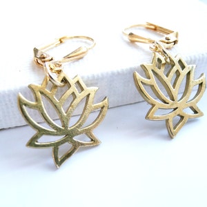 Tiny Lotus Earrings in gold - Lotus Studs Gold Plating 14k - Lotus Metalwork Jewelry