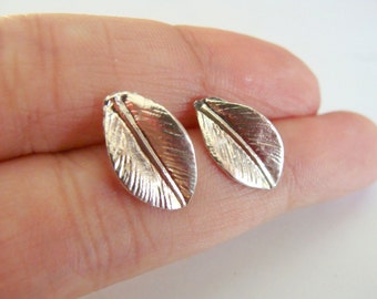 Silver Leaf Earrings, Nature Jewelry, Sterling Silver Leaf Ear Studs, Silver Leaf Stud Earrings, Leaves Stud Earrings, cartilage earrings