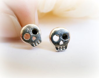 Tiny Skull Earrings - Skull Sterling Silver Studs - Halloween Sterling Silver Jewelry - Skull studs - Skull Earrings -  Cartilage earring