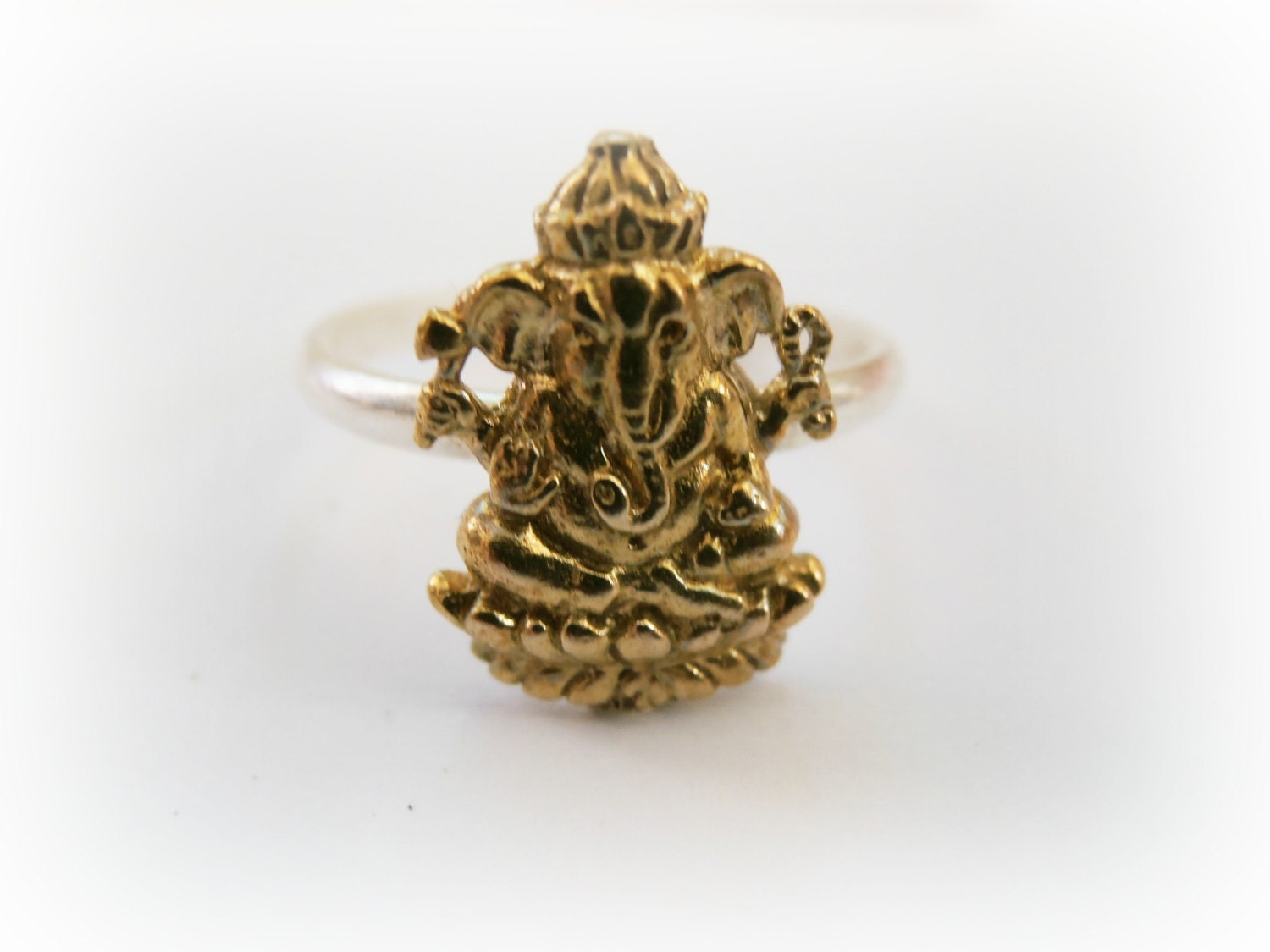 Jai ganesh | Gold finger rings, Rings for men, Jewelry rings diamond