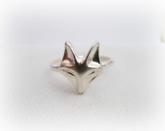 Fox Ring in Sterling Silver - Tiny Fox Face Stacking Ring - Fox Ring - Silver Fox Ring - Fox Stacking Ring - Fox Head Ring - Fox Jewelry