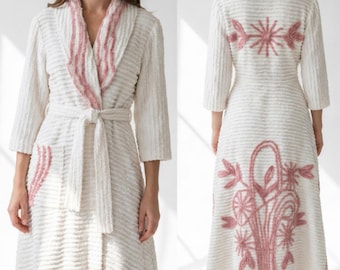 Chenille Robe White Cotton 40s 50s Dressing Gown Upcycled Bedspread Handmade Cottagecore Bathrobe Hippie Boho Pinup Rockabilly