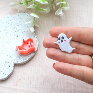 Cute Ghost Cutter Set (2pcs – Mirrored) – Halloween Polymer Clay Earring Cutters – 3D Printed Ghost Shape – Spooky Craft Tool