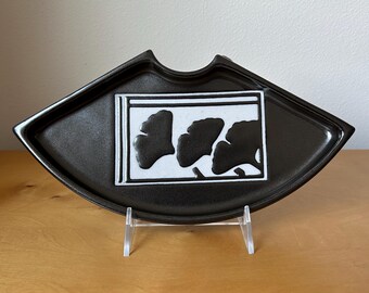 vintage Reid Ozaki partial circle fan shaped shallow tray 11” wide metallic dark gray with white ginkgo leaf motif PNW studio art pottery