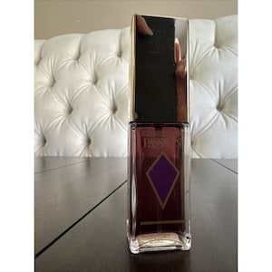 Elizabeth Taylor Passion Eau De Parfum Spray.