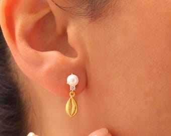 Freshwater Pearl Oyster Earrings, Boho Beach Jewelry Gift, Ocean Inspired Oyster Jewelry, Handmade Oyster Shell Drop Jewelry, Gift For Her